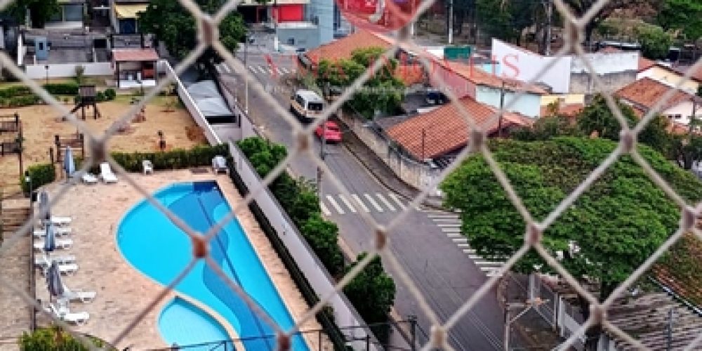 04b0f182-0d09-4b68-bf5d-1095e8015ce1